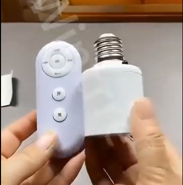 Douille Ampoule Télécommandée – Contrôlez votre lumière sans vous lever