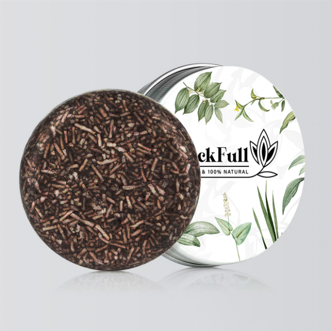 Shampoing naturel pour éliminer les cheveux gris